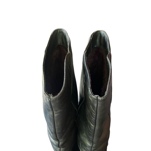 3 for $30! Wanderlust black faux fur lined boots - Picture 10 of 10